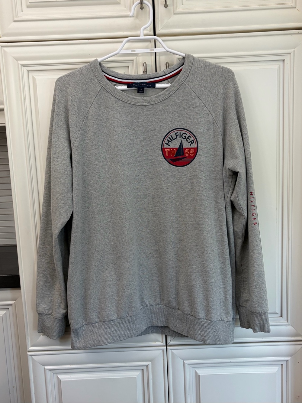Tommy Hilfiger men’s l/s crew neck t-shirt